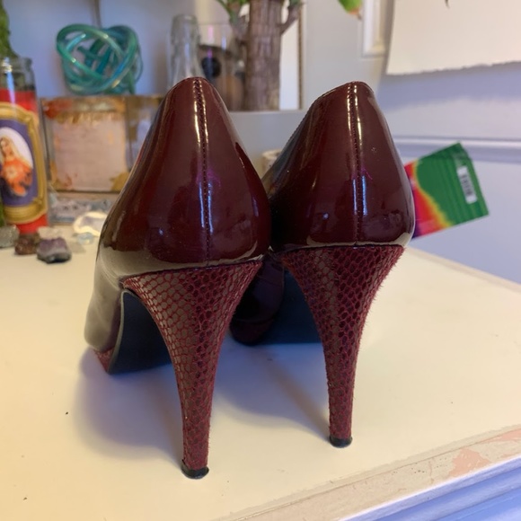 Maroon Snake Skin Heels - Picture 3 of 3